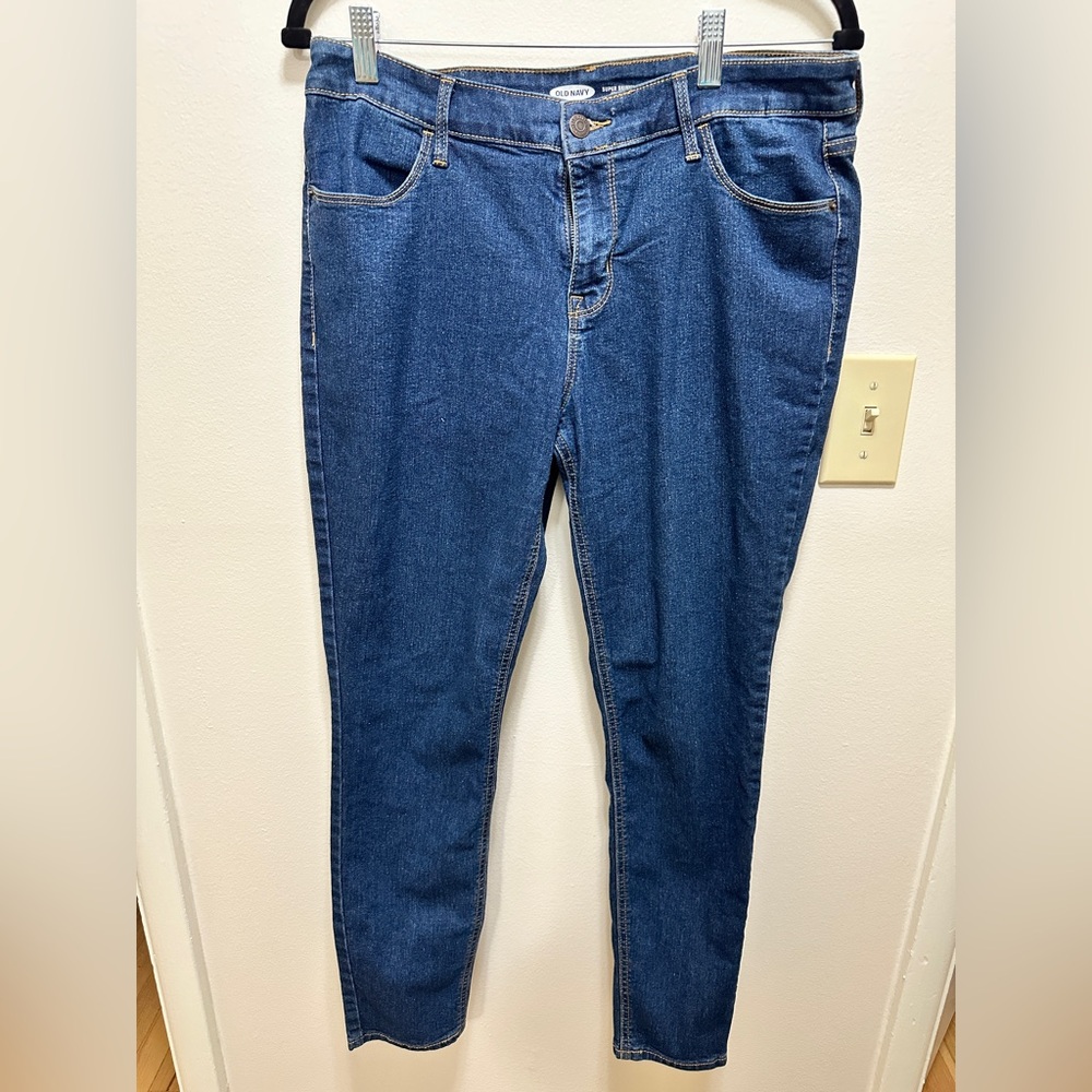 Old Navy Super Skinny Midrise Size 12